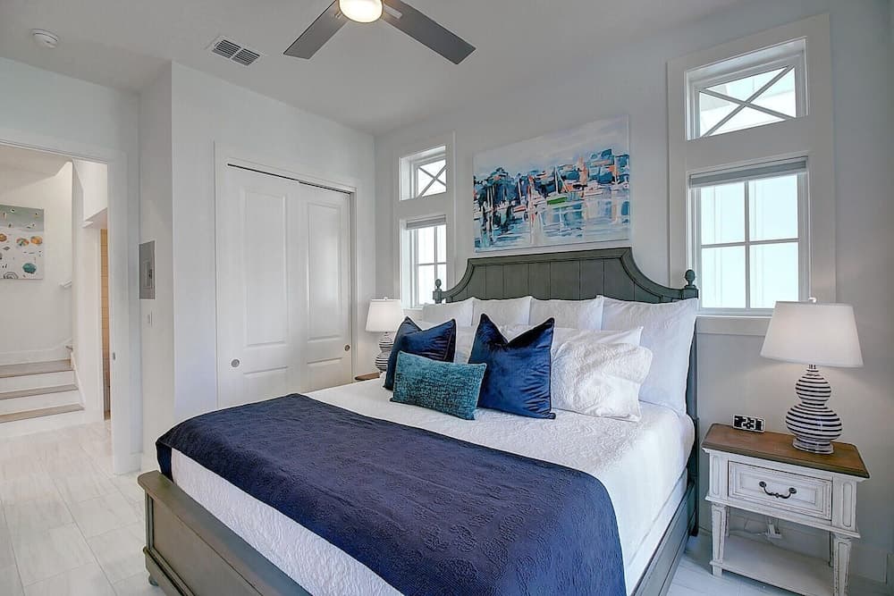 Good Times & Tan Lines #247 - Image 10