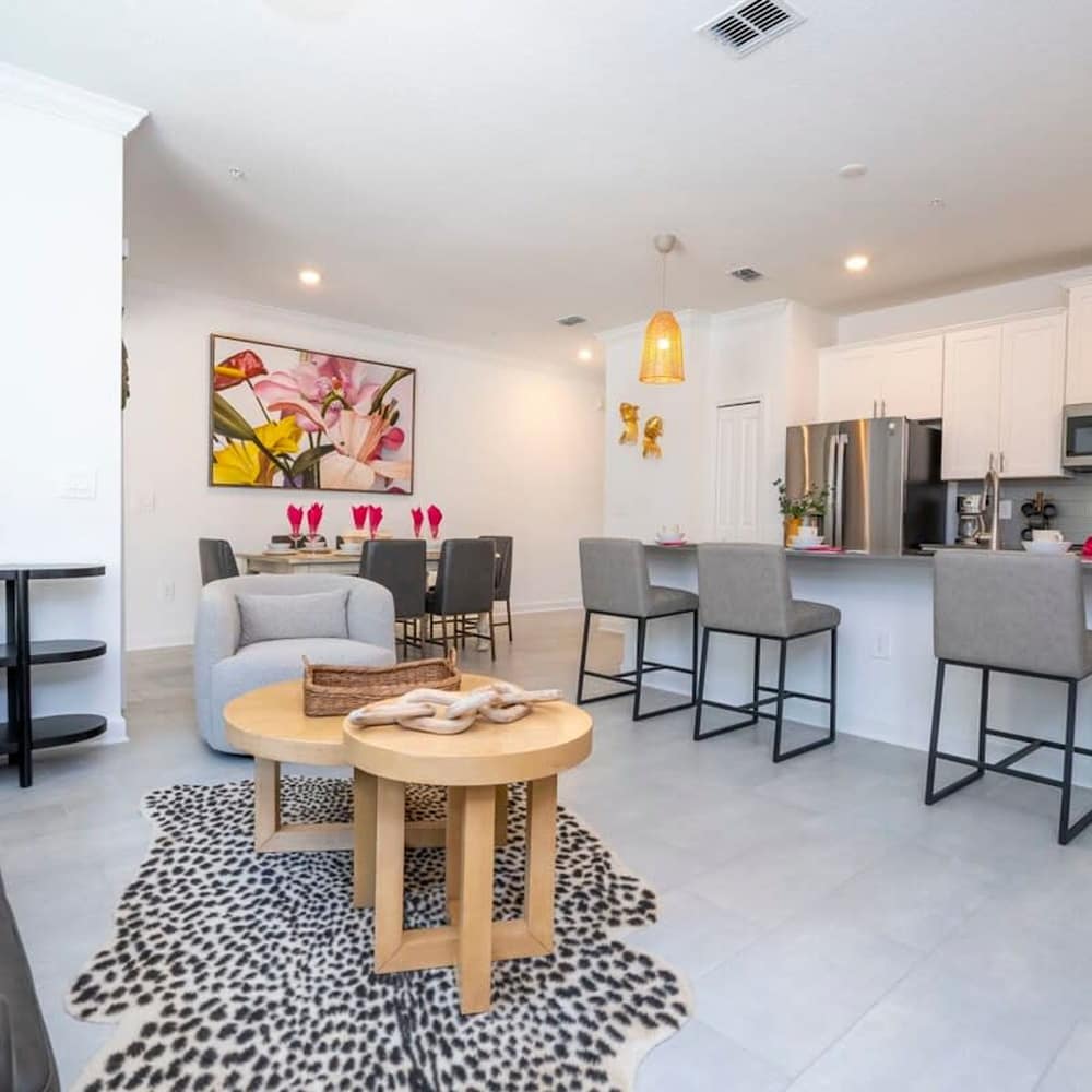 Ever After Villa - Image 10