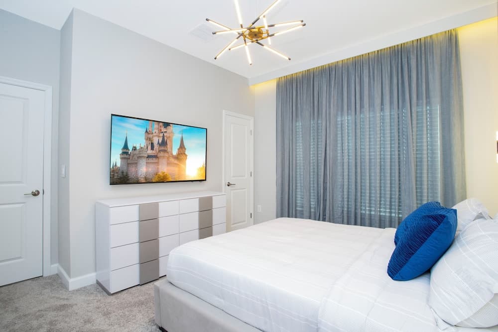 Storey Lake Townhome #4289 - Image 9