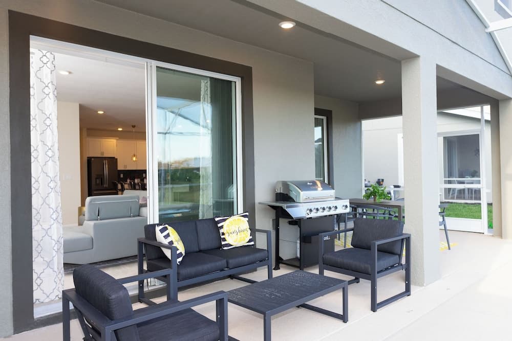 Crystal Waters Manor - Image 66