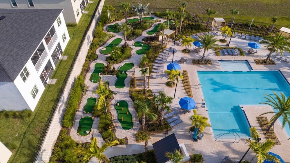 Crystal Waters Manor - Image 112