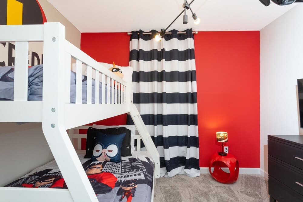 Crystal Waters Manor - Image 27