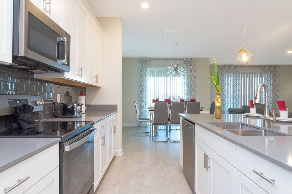 Crystal Waters Manor - Image 14