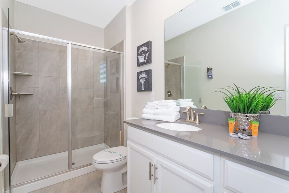 Crystal Waters Manor - Image 52