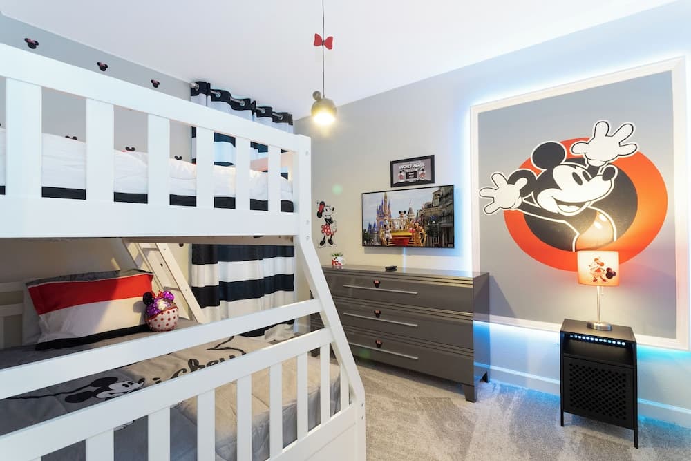 Crystal Waters Manor - Image 59