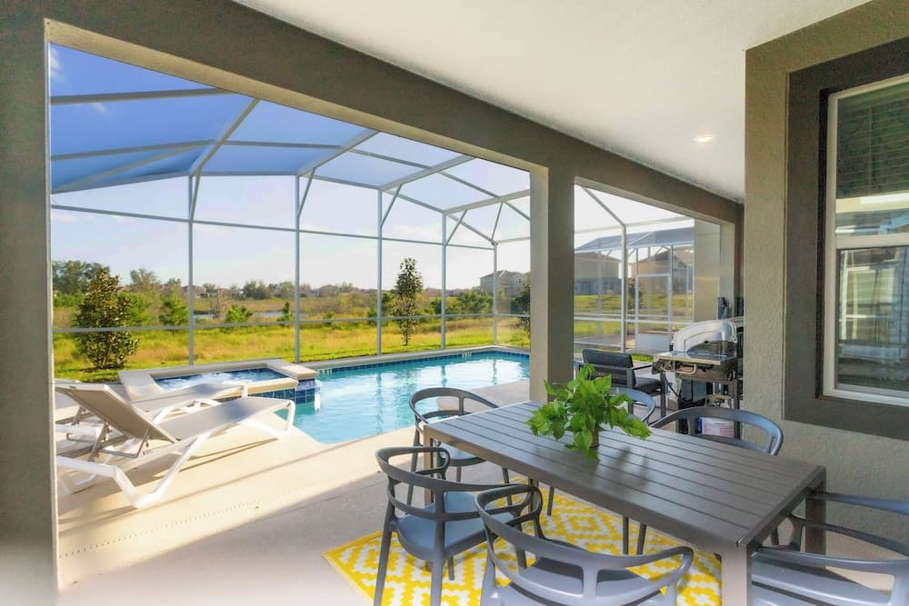 Crystal Waters Manor - Image 67