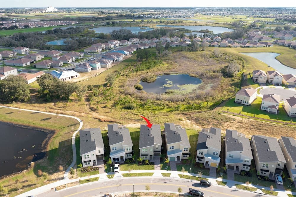 Crystal Waters Manor - Image 76