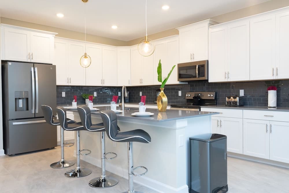 Crystal Waters Manor - Image 8