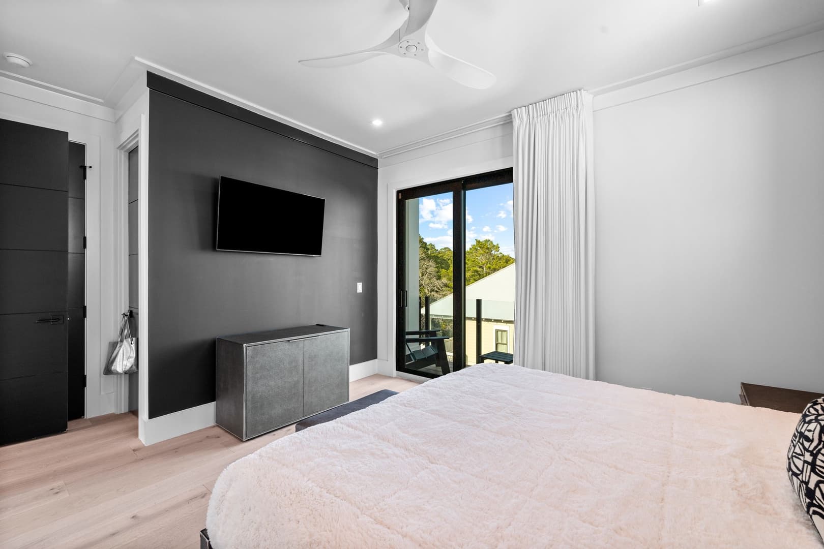 Endless Views - Image 47