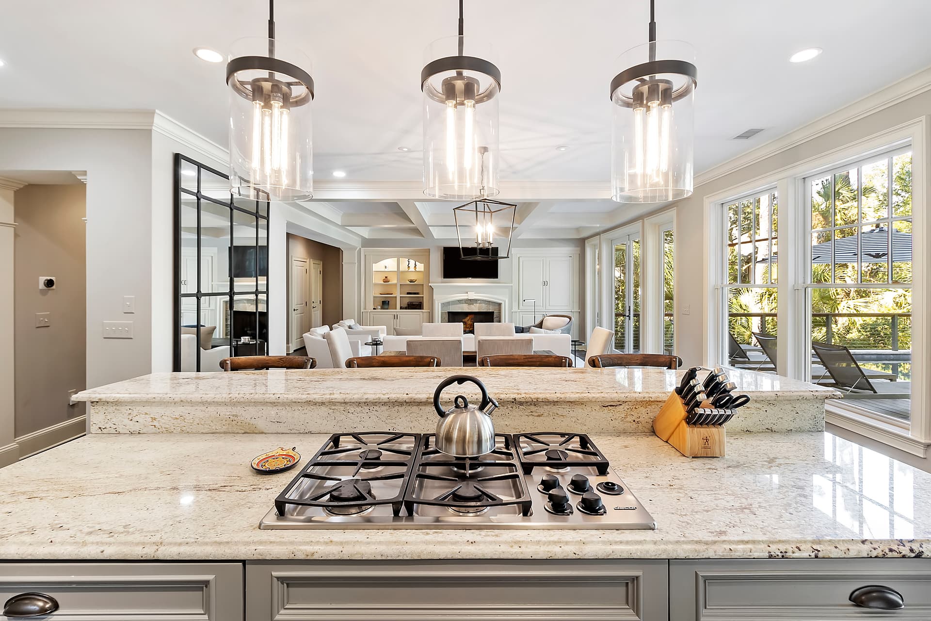 Goldenrod Chateau - Image 13