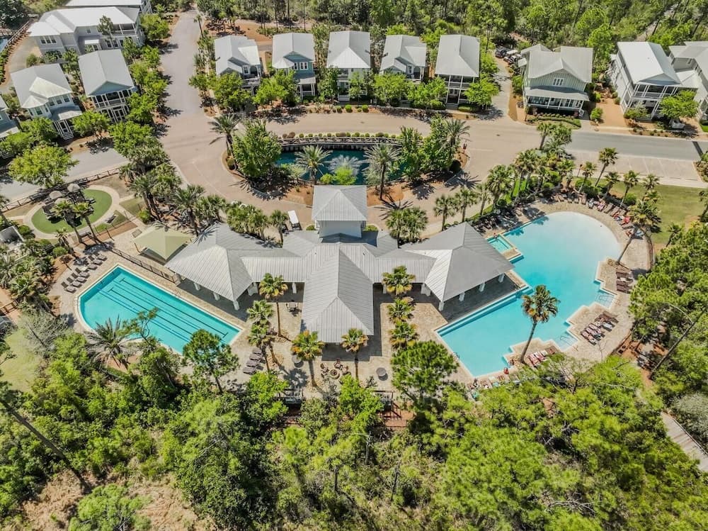 Gram's Beach Spot - Image 3