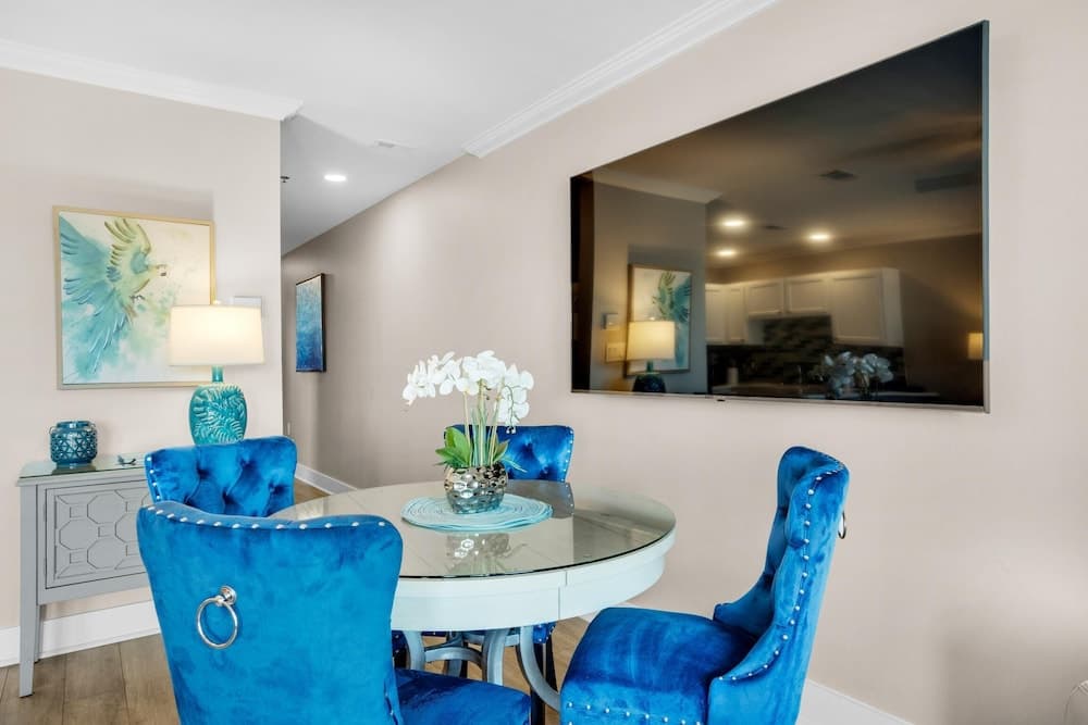 Grand Caribbean East #305 - Image 7