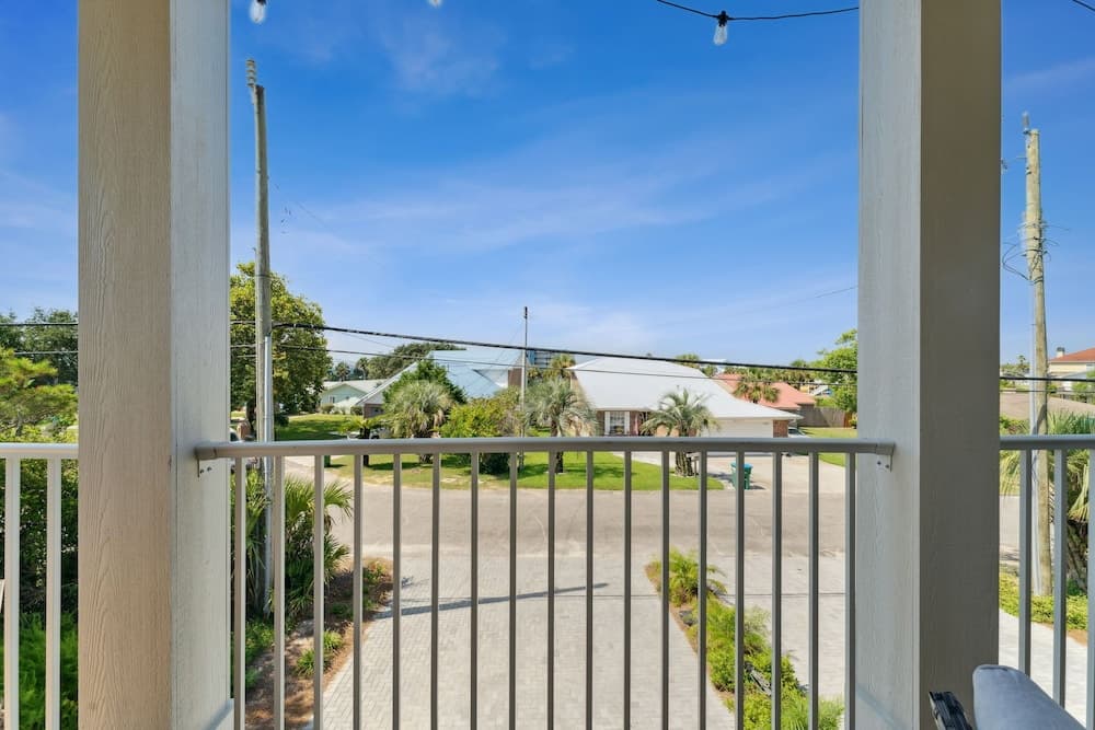 First Ave Grand Retreat I - Image 21