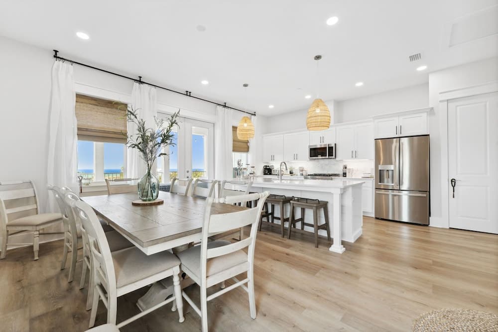 First Ave Grand Retreat I - Image 5