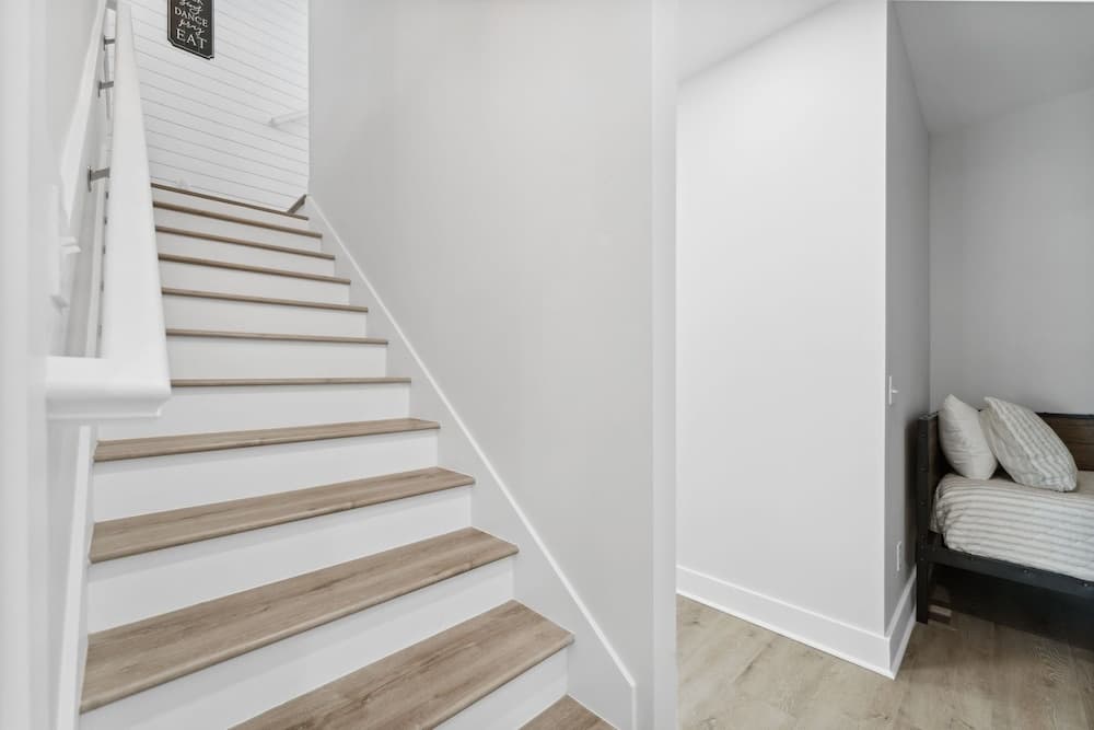 First Ave Grand Retreat I - Image 34