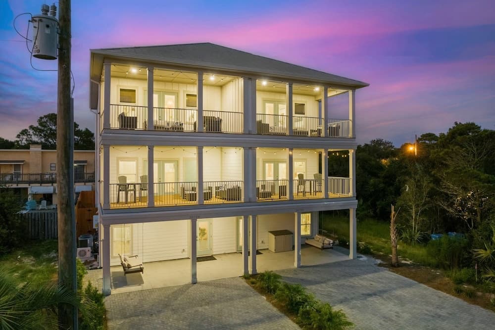 First Ave Grand Retreat I - Image 49