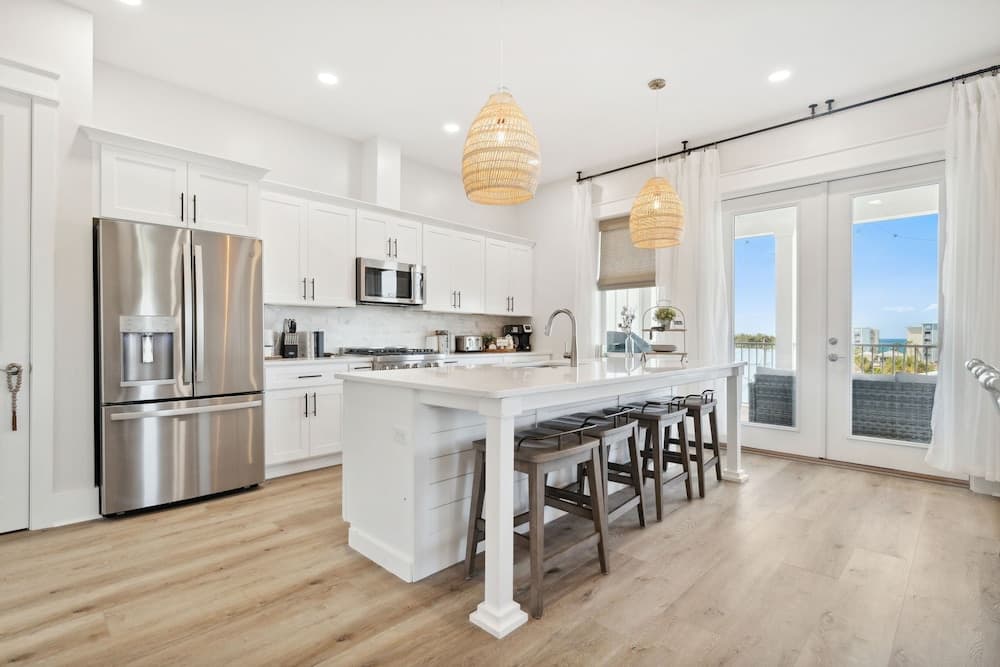 First Ave Grand Retreat II - Image 22