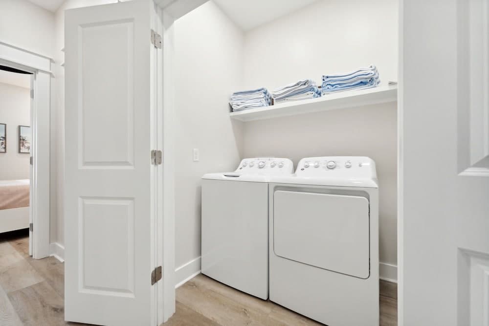 First Ave Grand Retreat II - Image 31