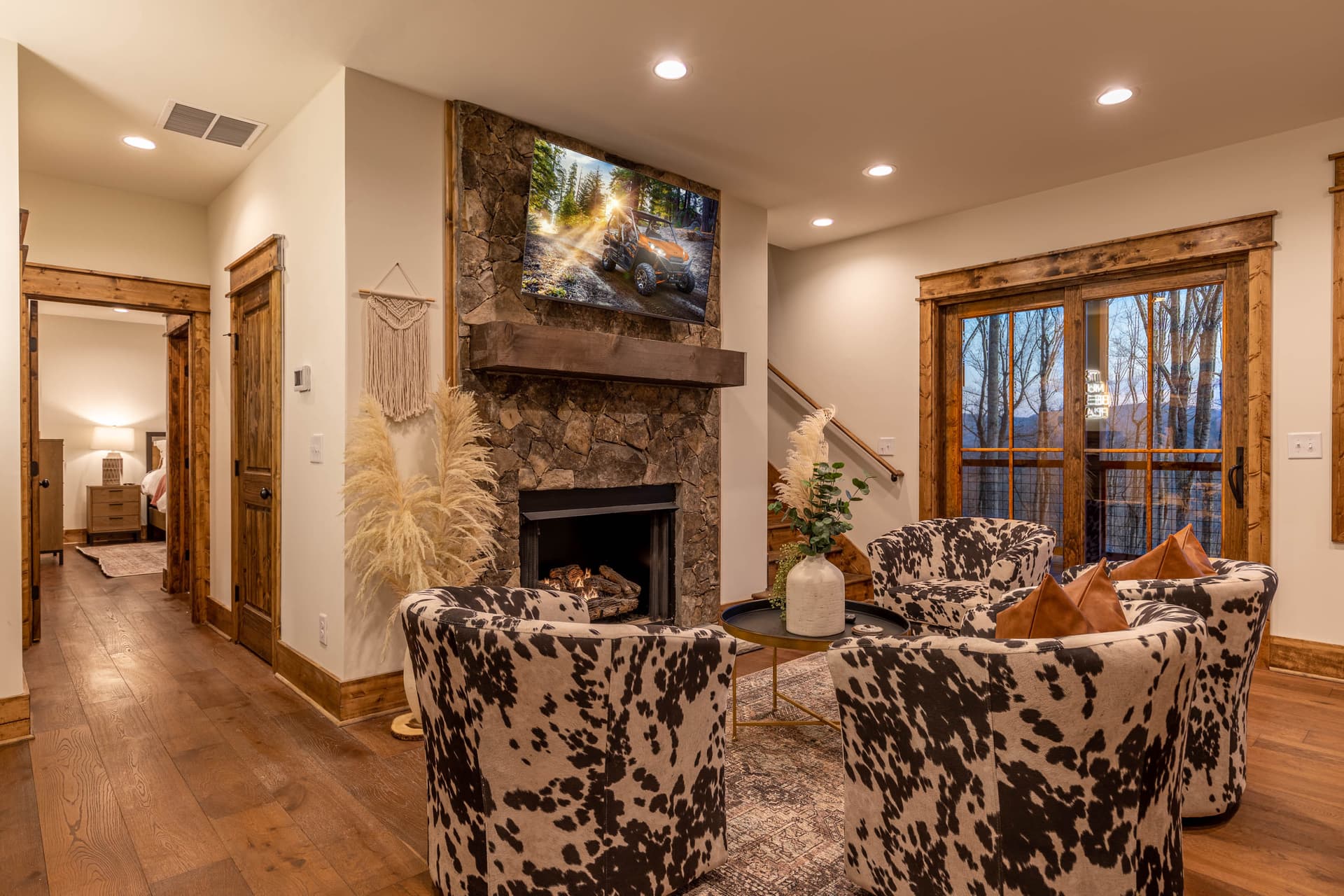 Great Bear Cabin - Image 31