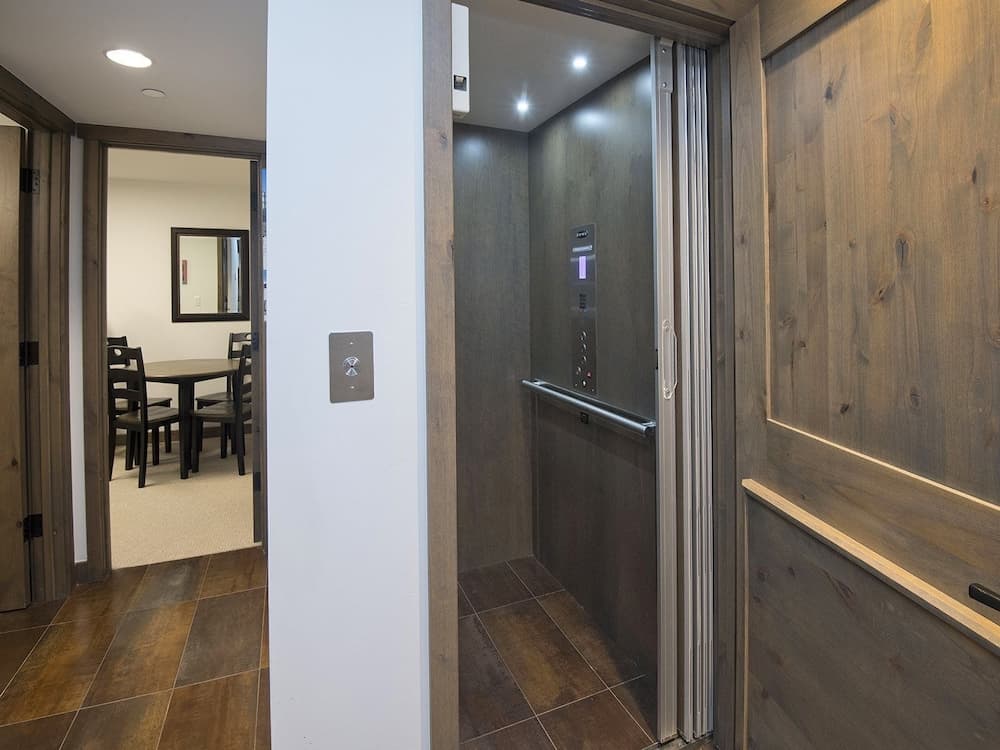 Greenhill Court Chalet - Image 8