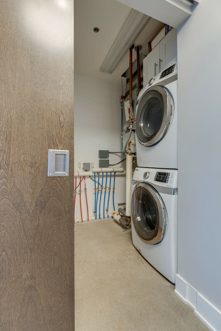 Spring Residence - Image 20