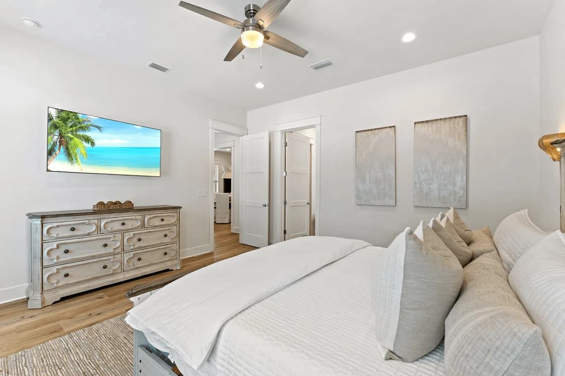 Shady Palms - Image 15