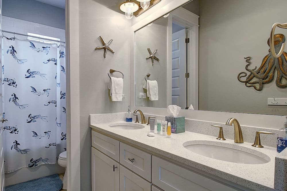 Gulf Coast Time #127 - Image 21