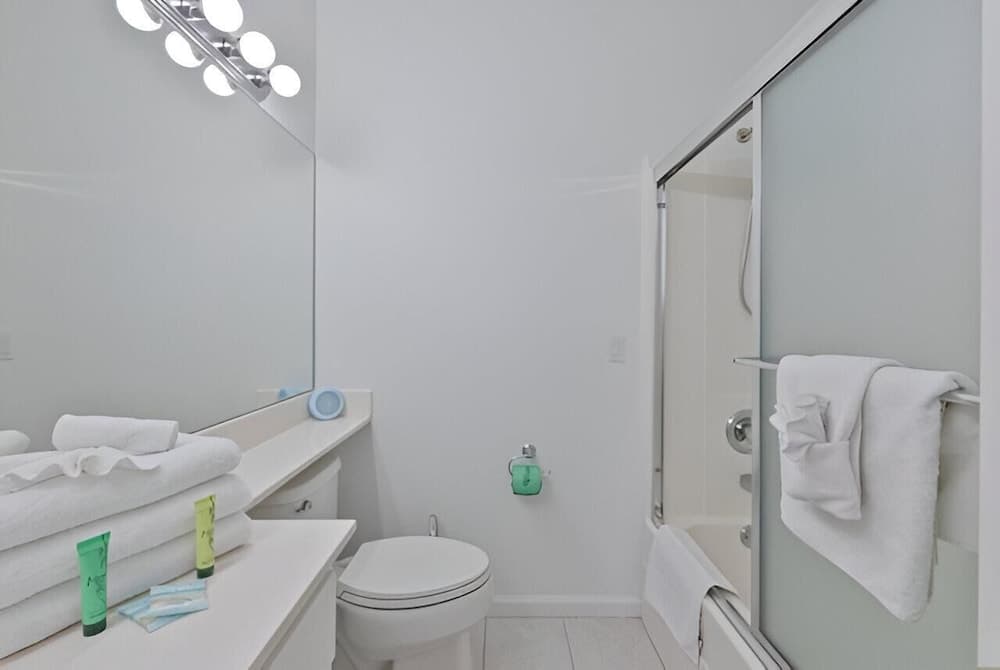 Sun-kissed Memories - Image 23