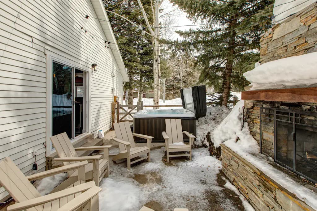 Last Run of the Day House - Image 40