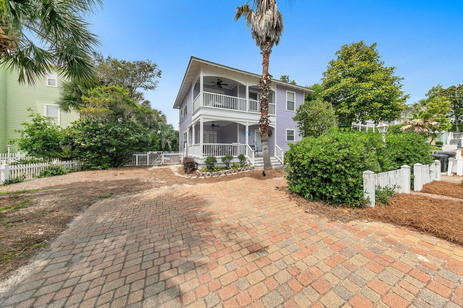 Rainbow Fish Home - Image 3