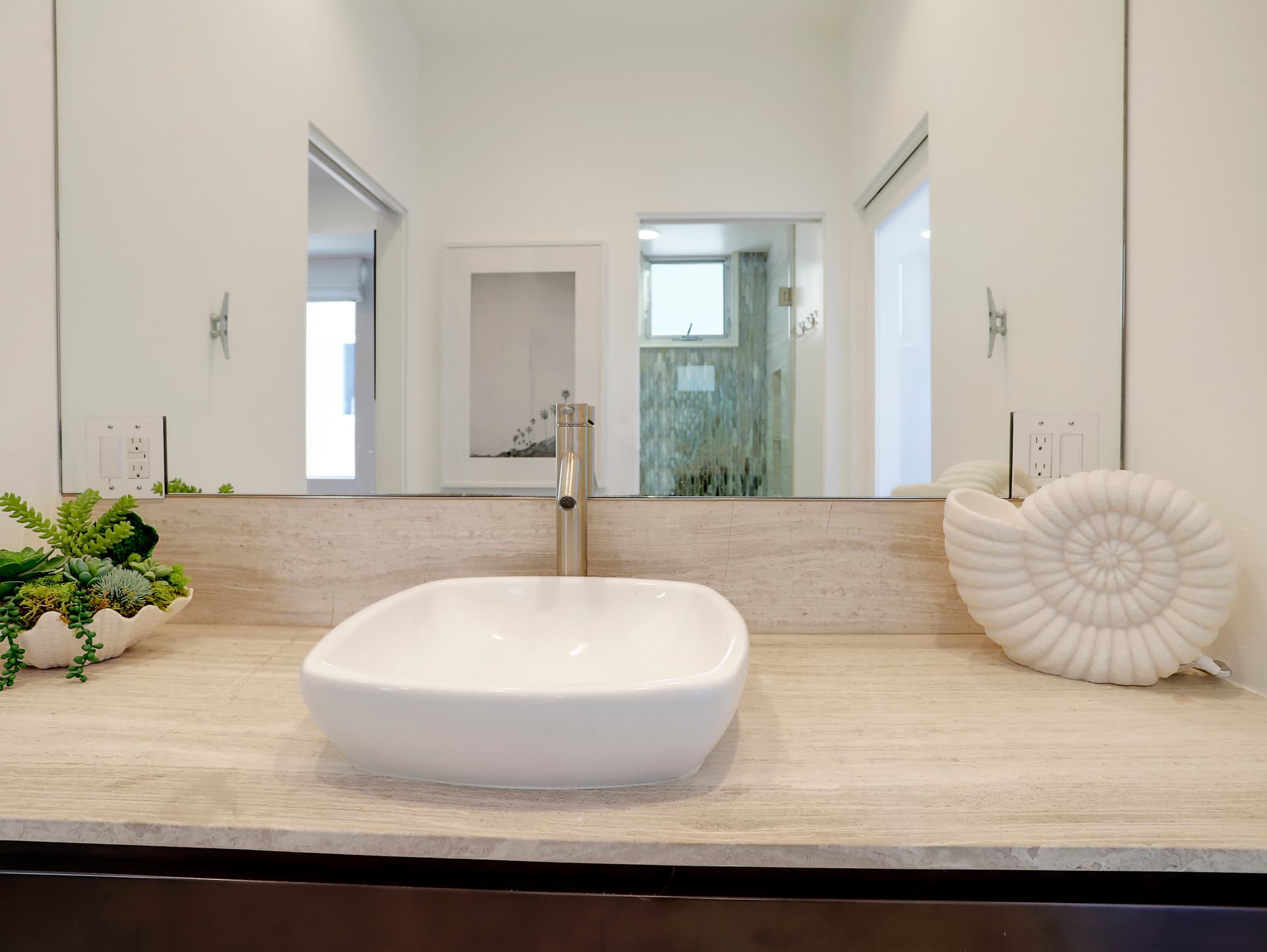 Haines Heaven House - Image 34