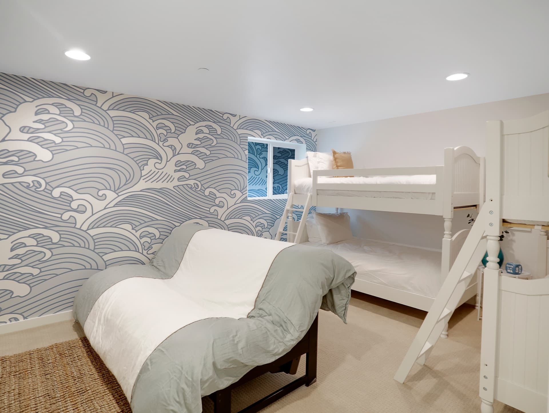 Haines Heaven House - Image 35