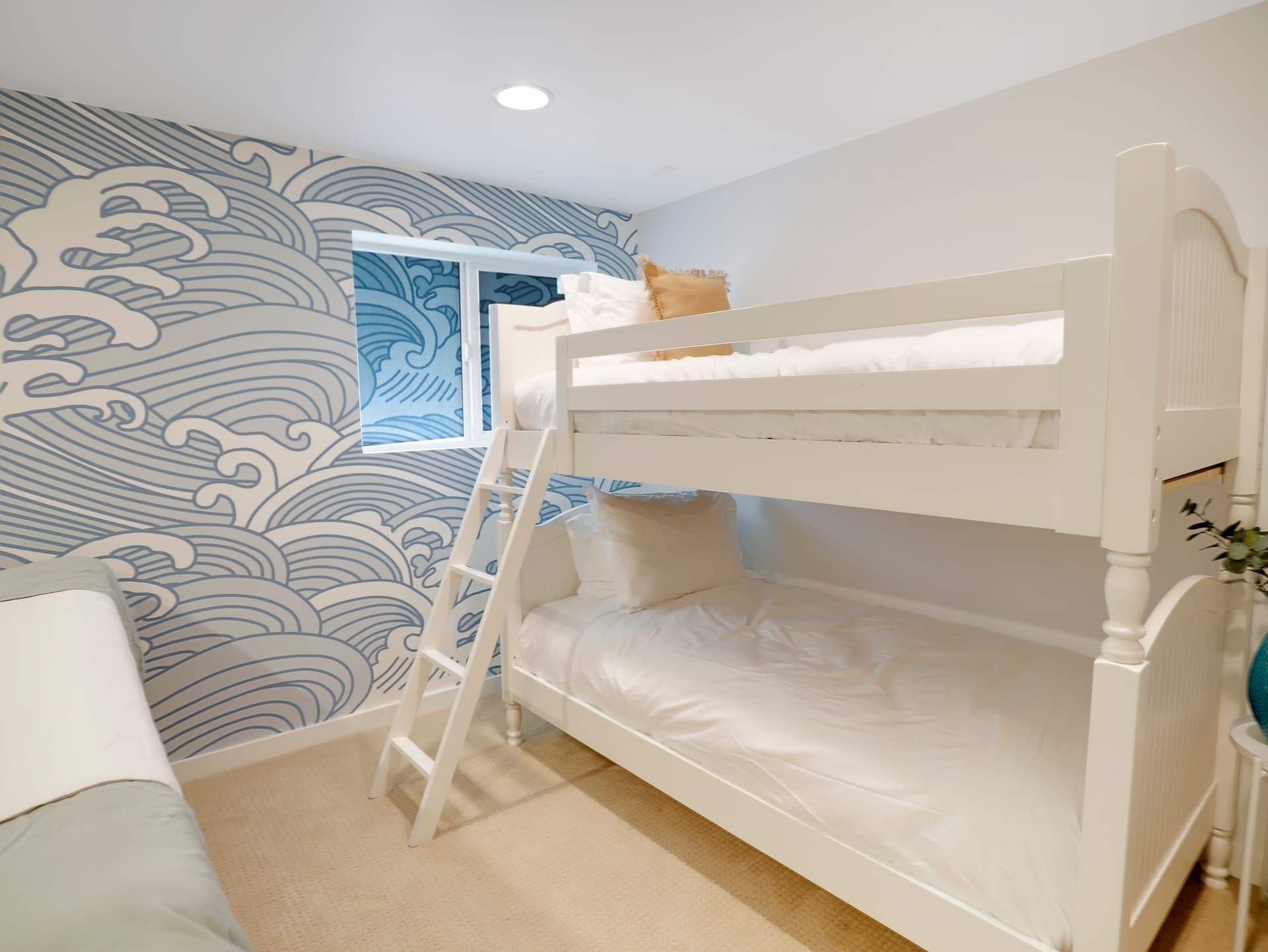 Haines Heaven House - Image 36