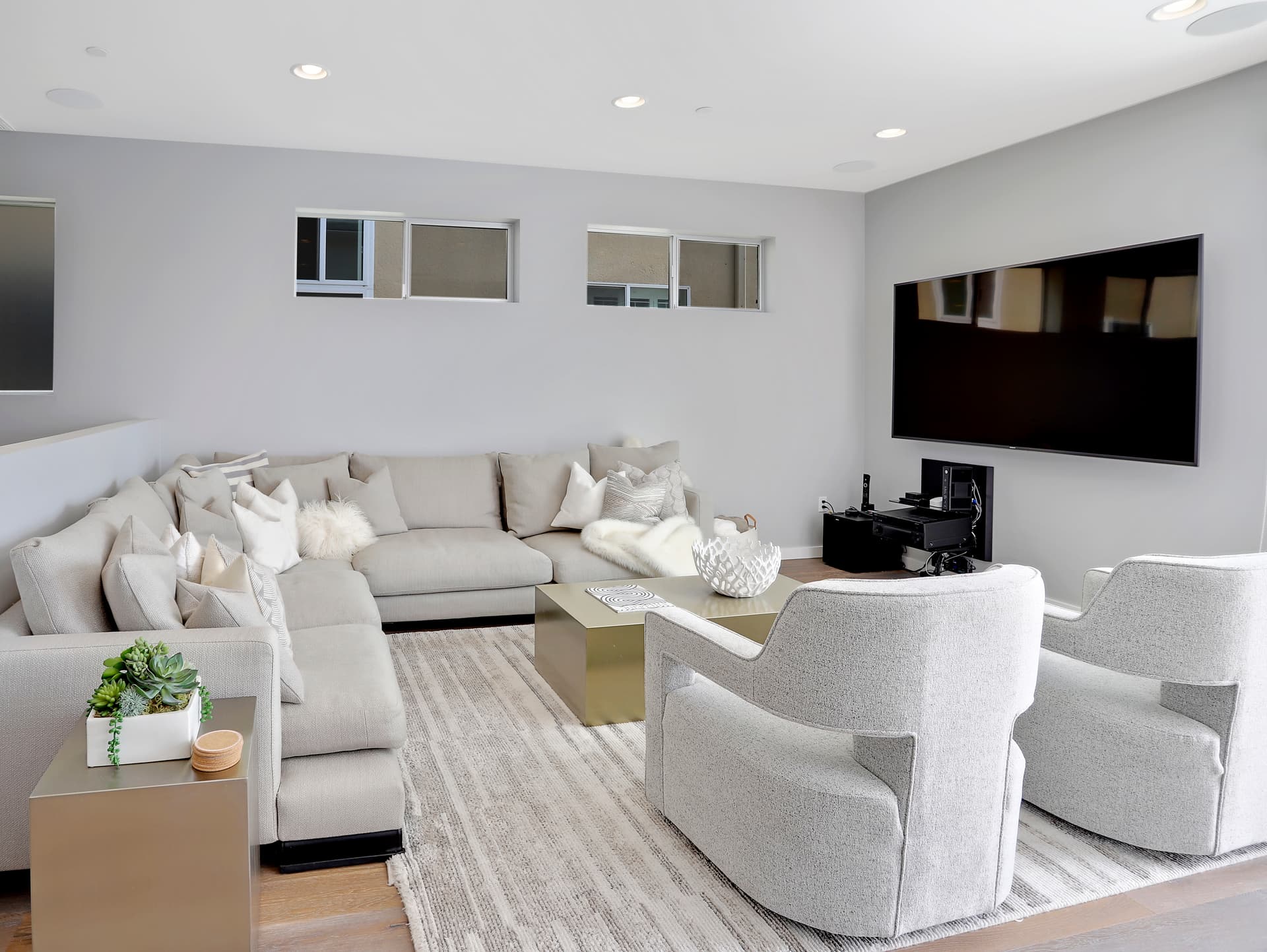 Haines Heaven House - Image 5