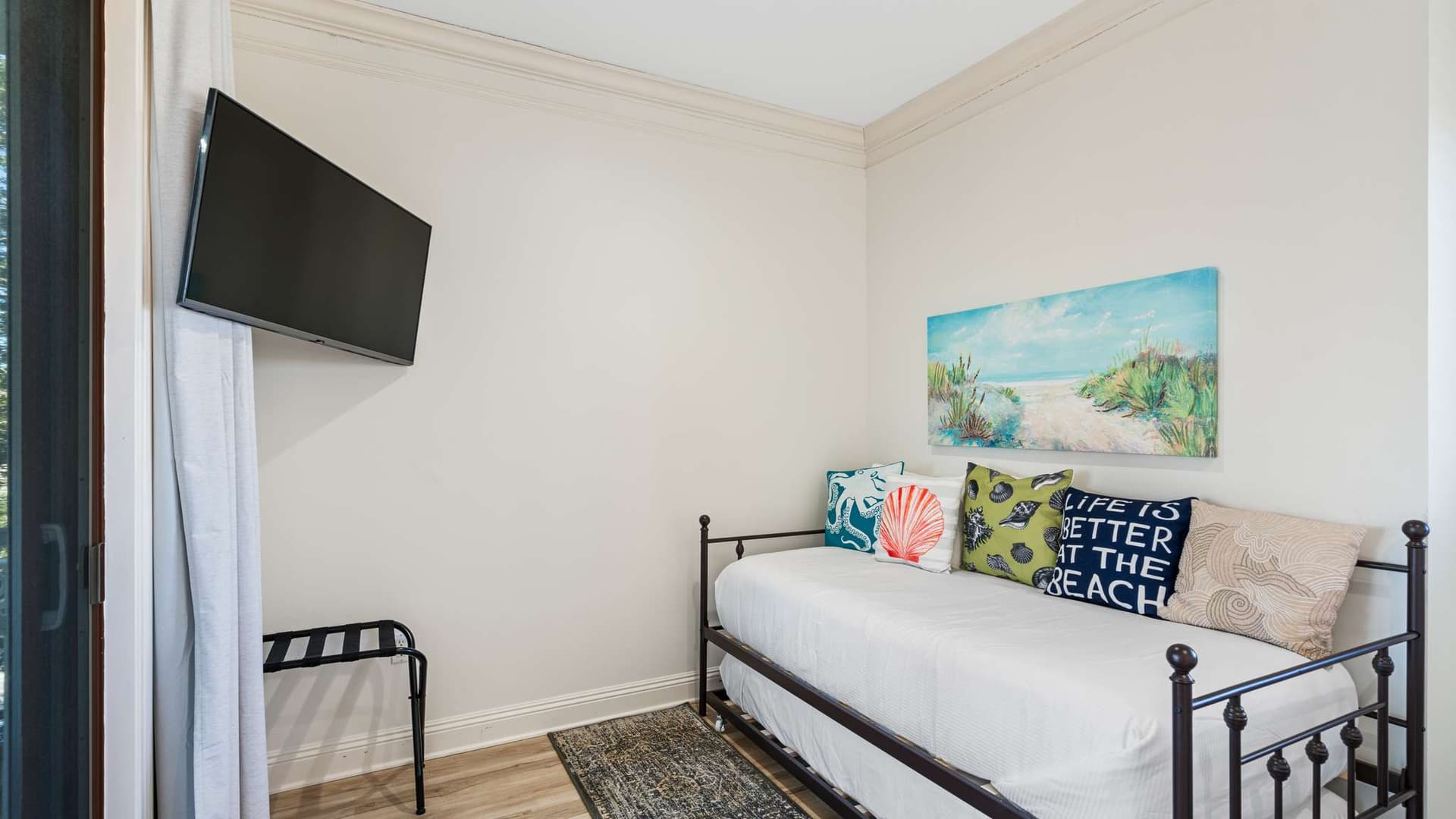 Hog Heaven - Image 44