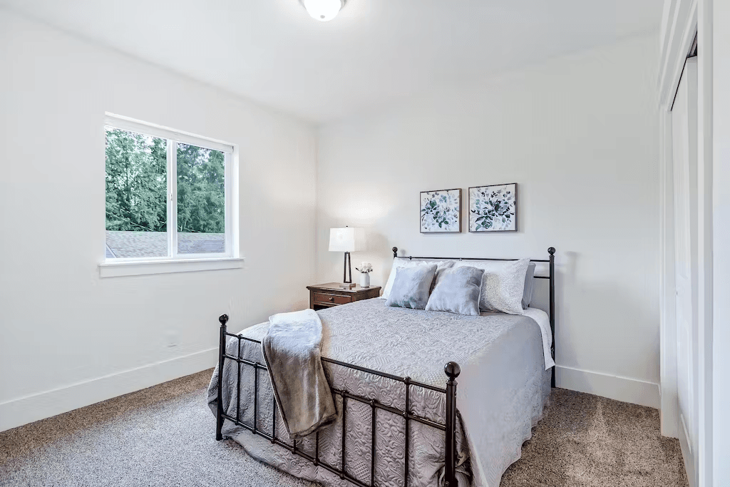 Classic Coeur d'Alene Estate - Image 19