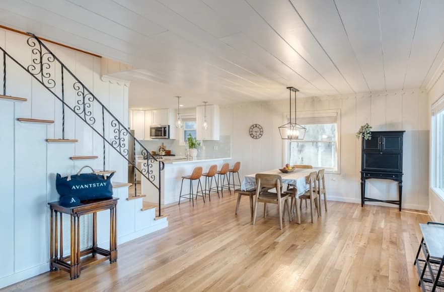 West Shore Lake House - Image 11