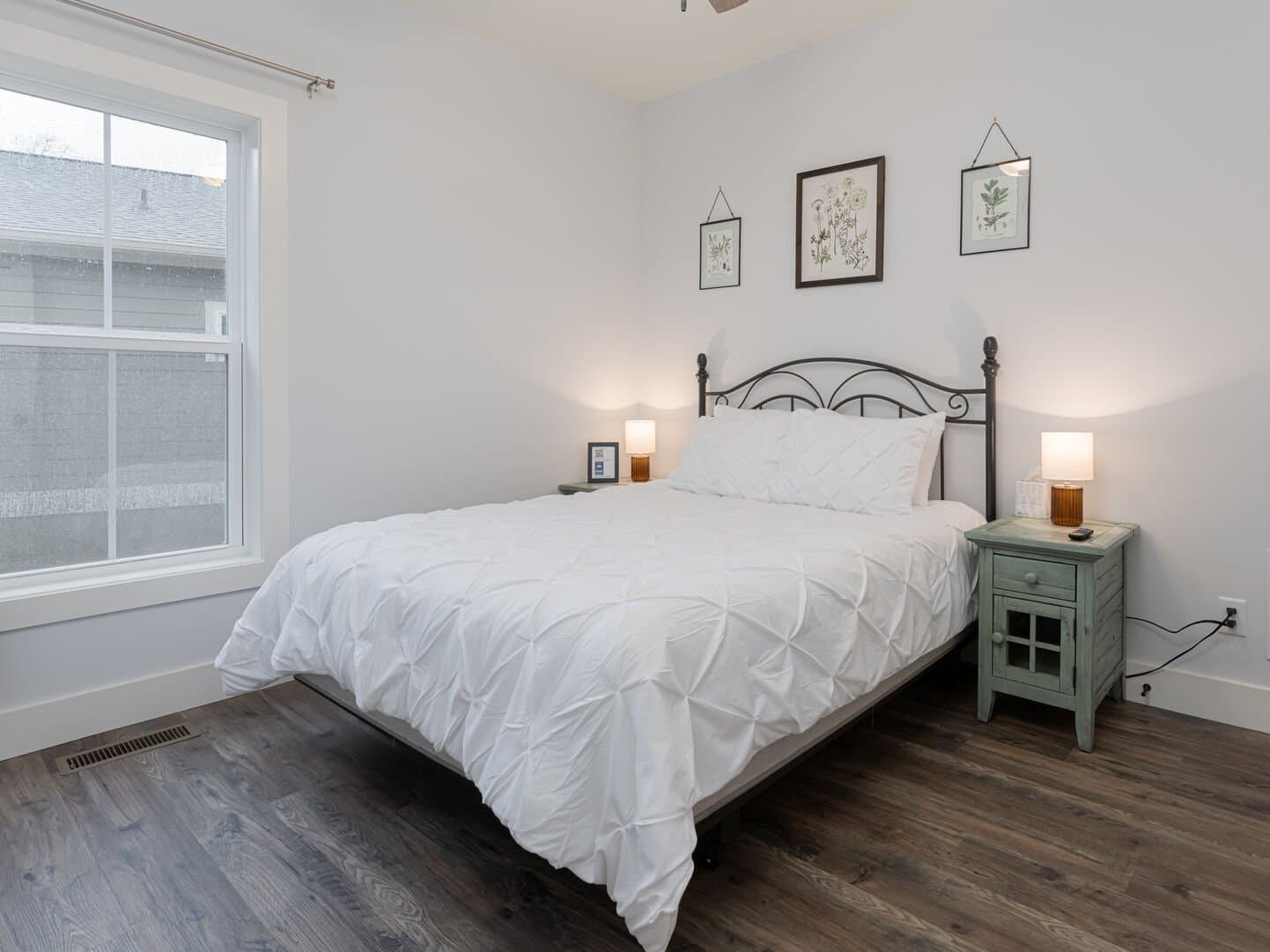 Land Of The Pines Home - Image 24