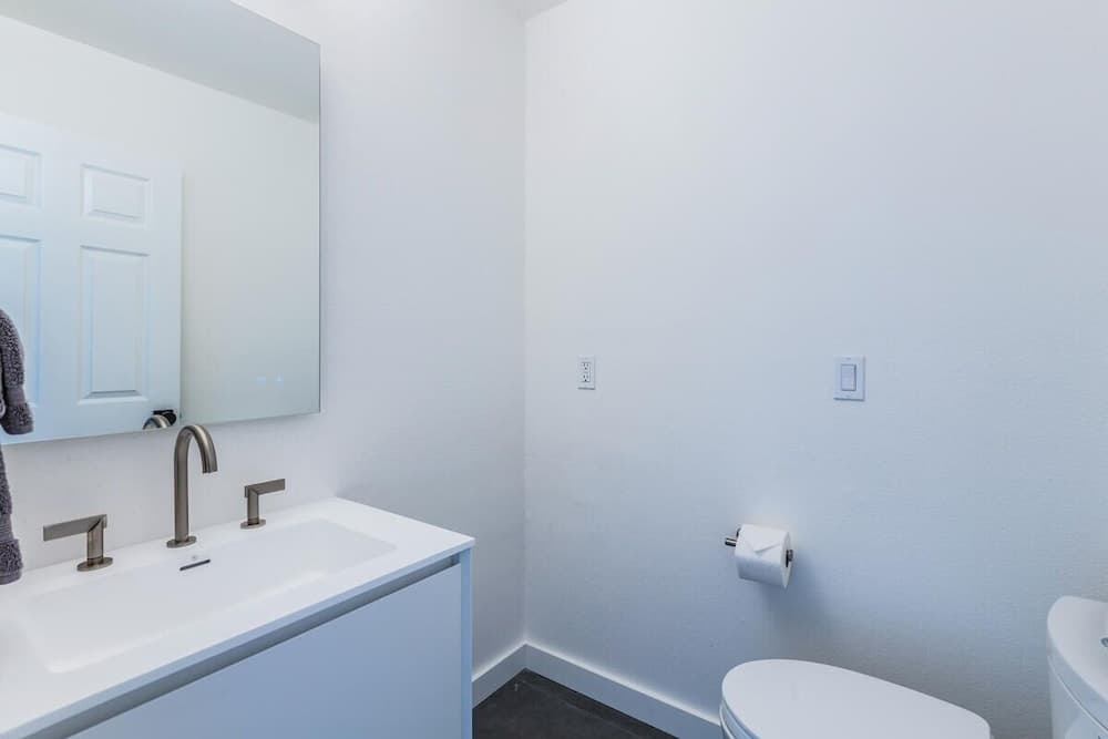 Hale Mauna Nui - Image 31