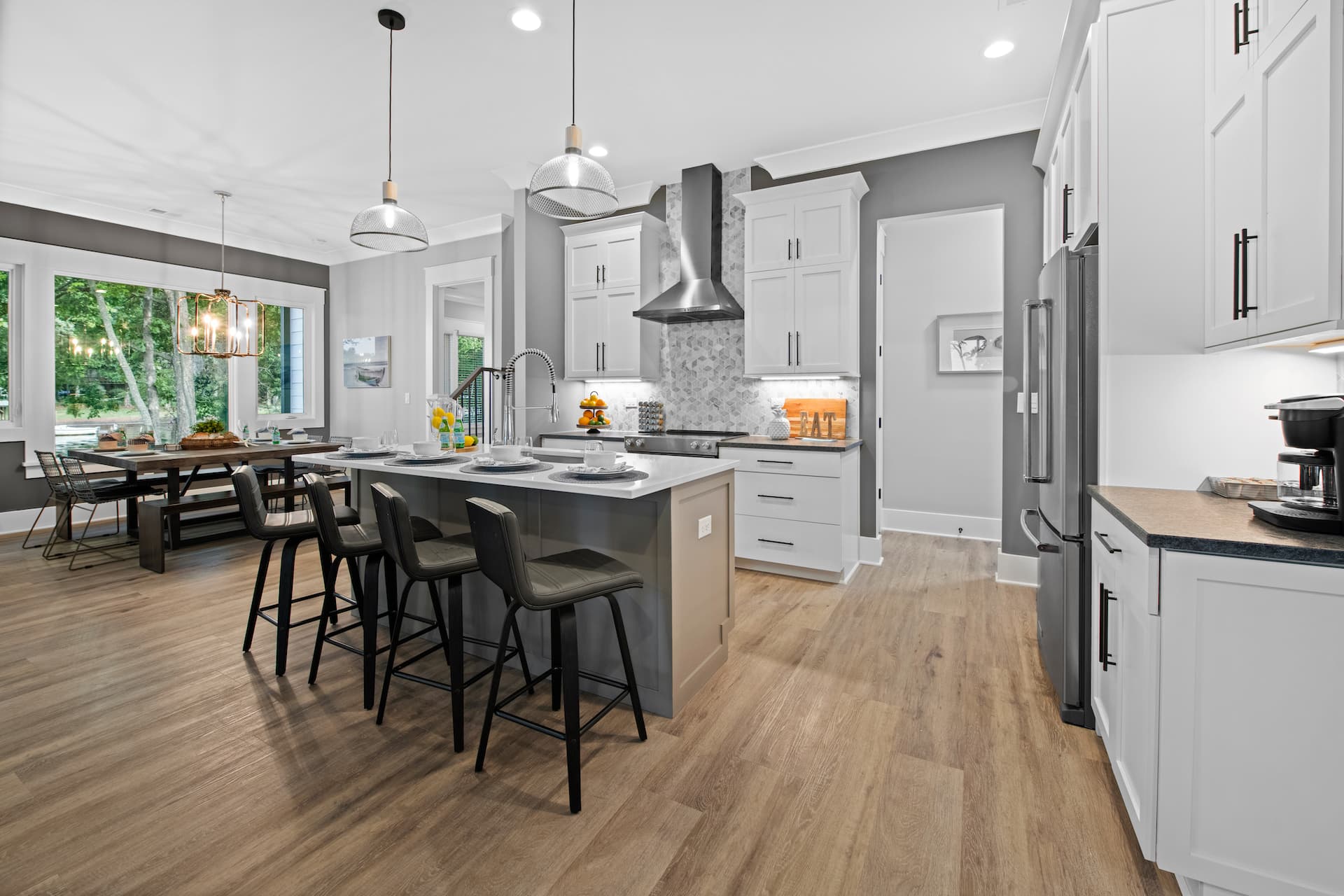 Hanesbee Escape - Image 5