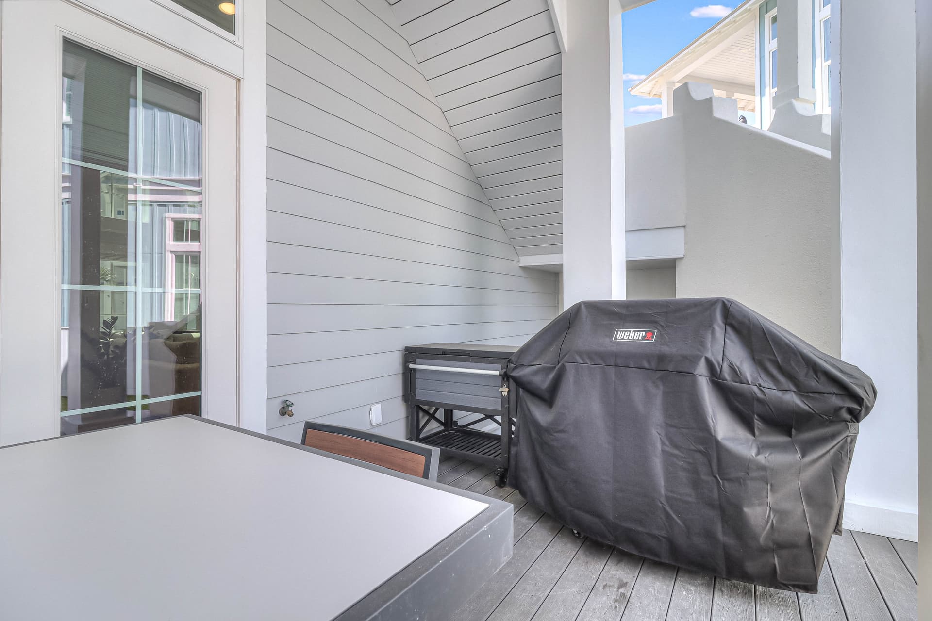 Happy Daze - Image 58