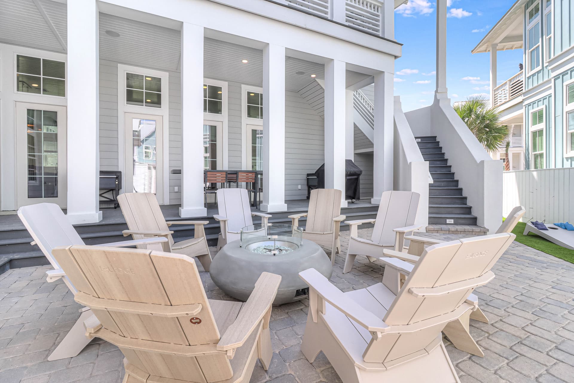 Happy Daze - Image 51