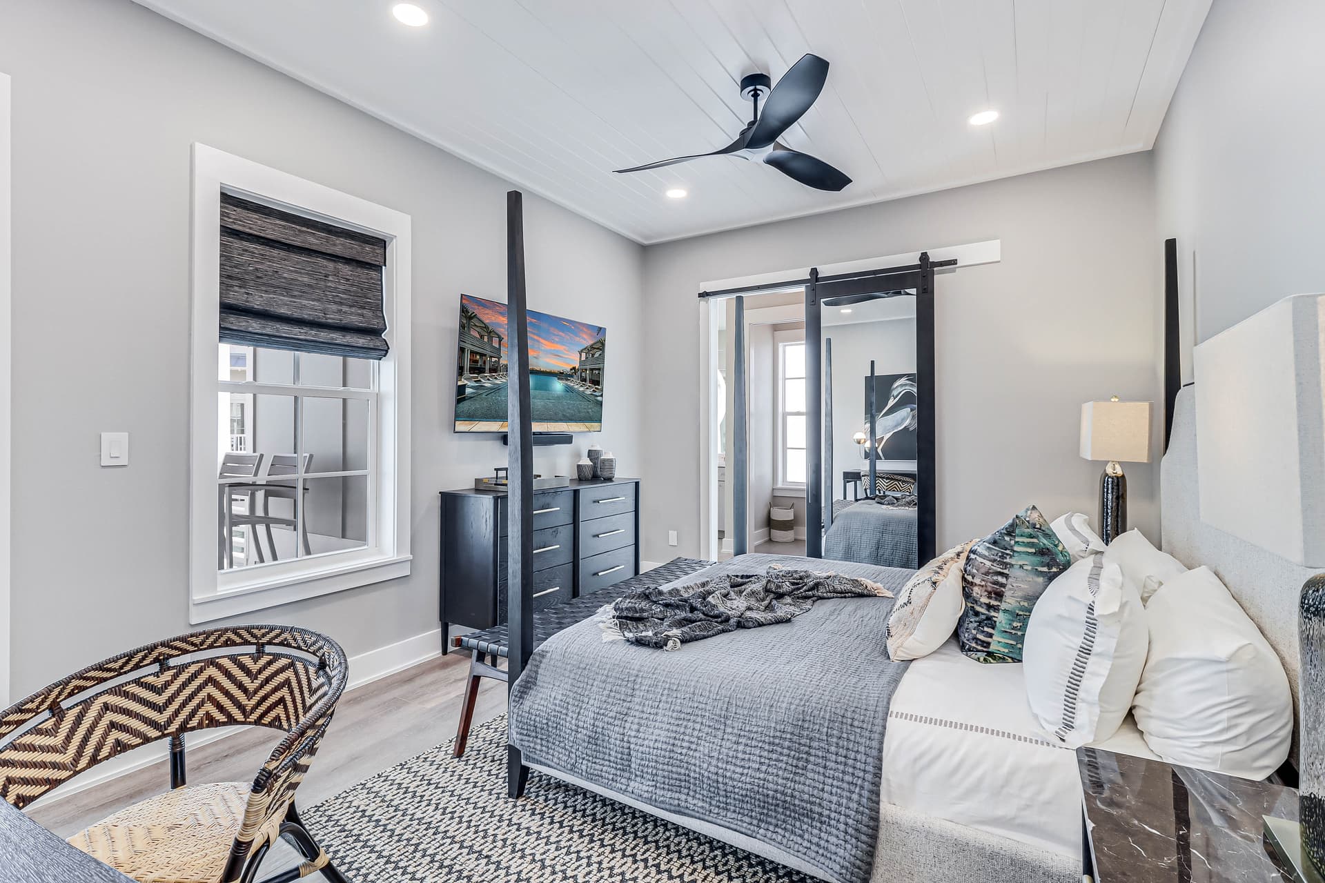 Happy Daze - Image 26