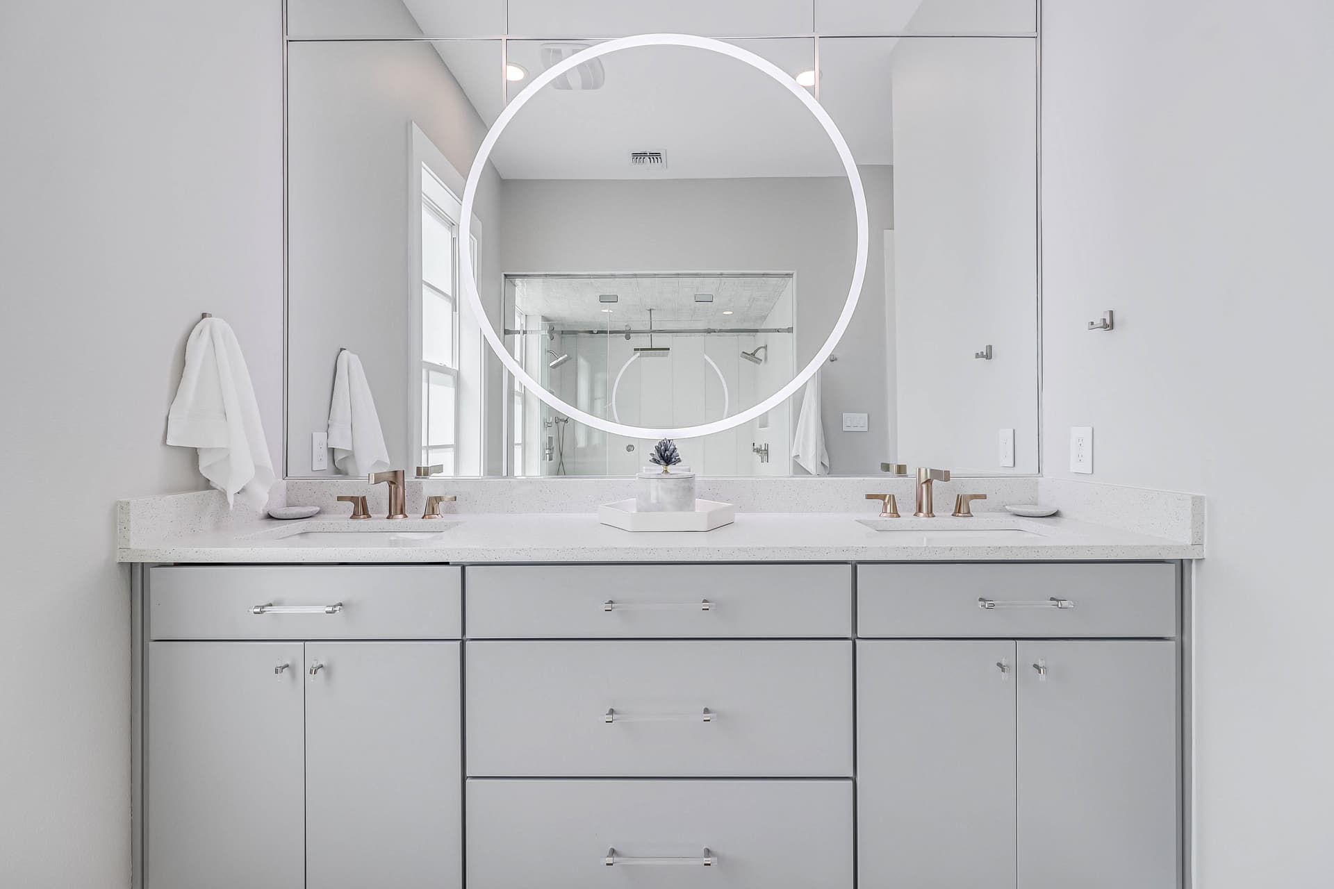 Happy Daze - Image 43