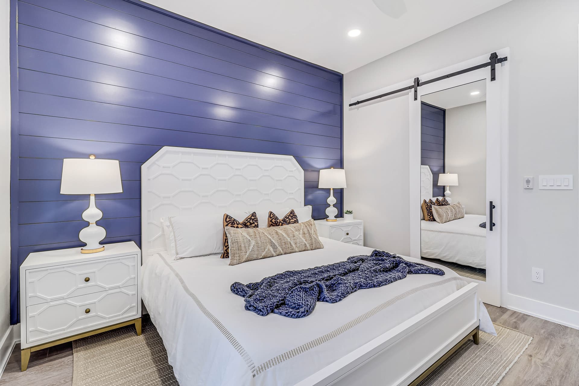 Happy Daze - Image 29