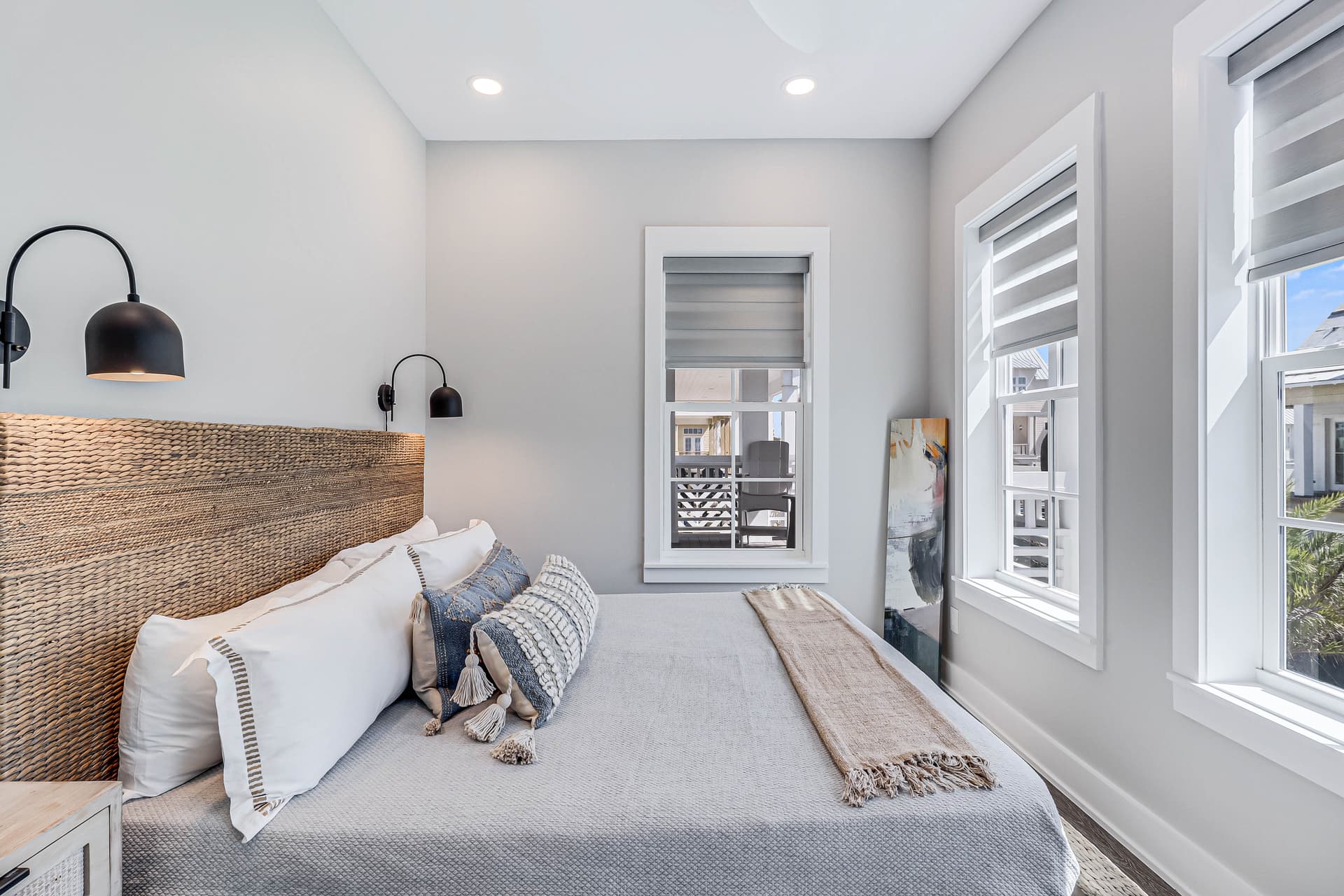 Happy Daze - Image 32