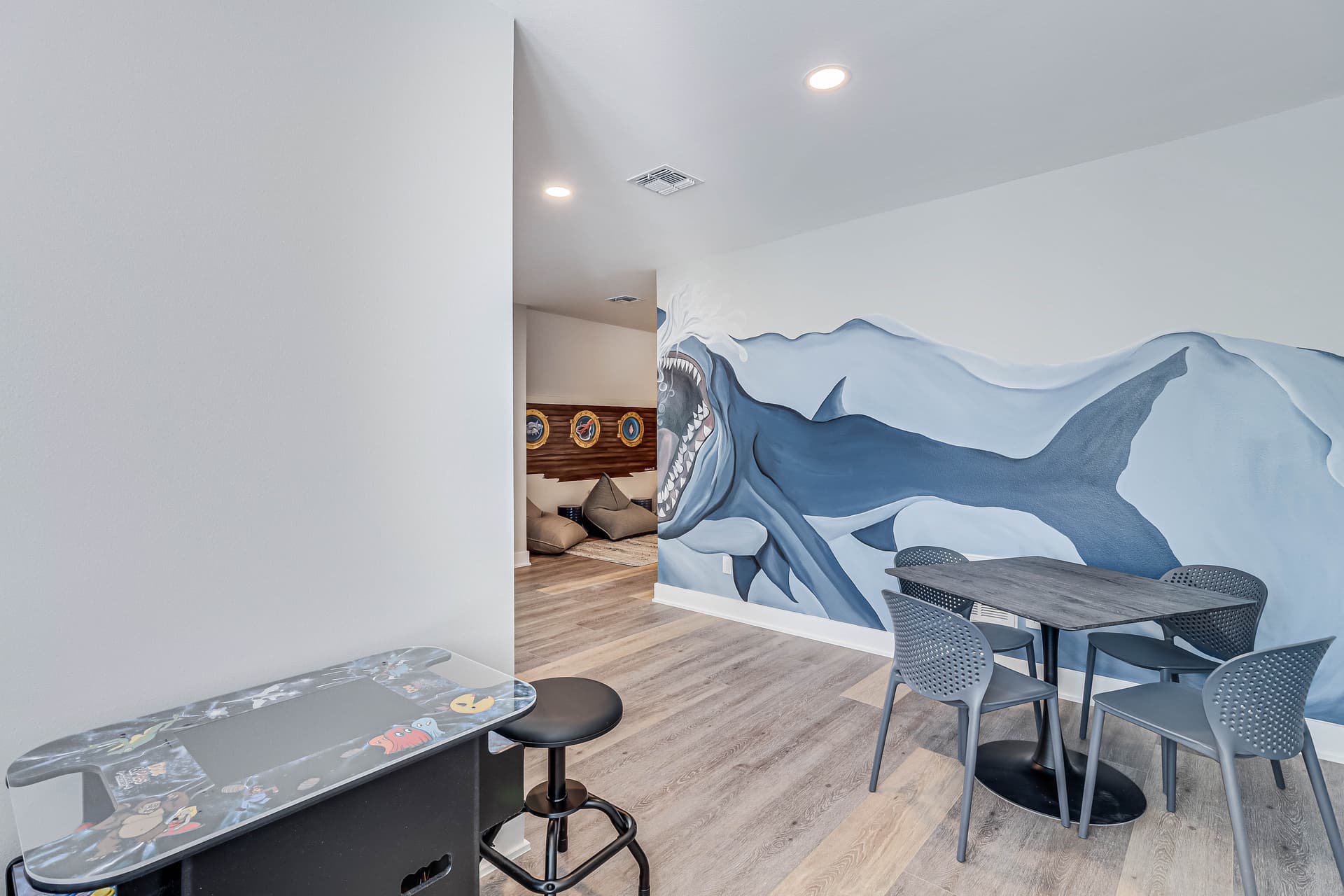 Happy Daze - Image 19