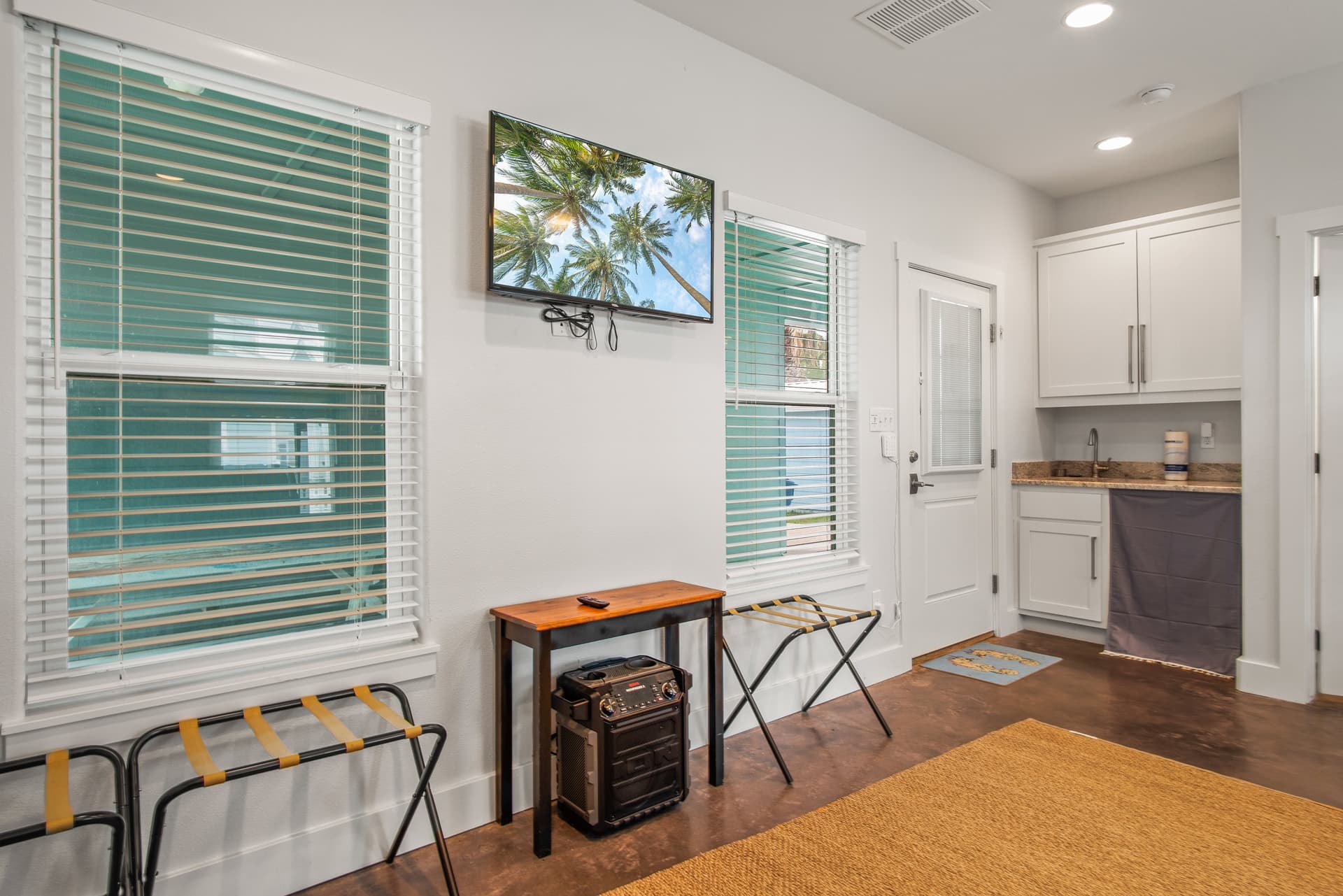 Happy Ours - Image 25