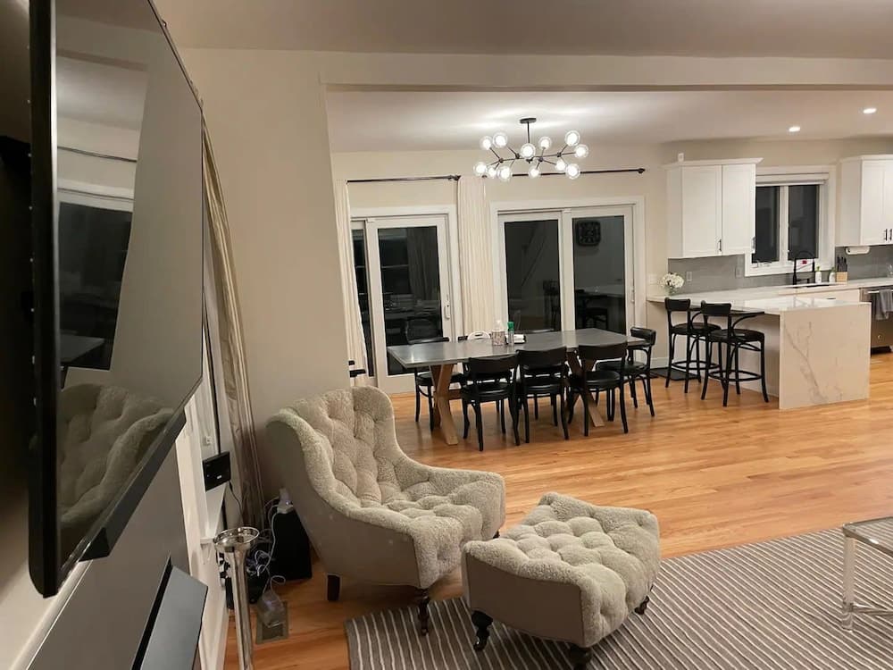 Harbor Home - Image 5