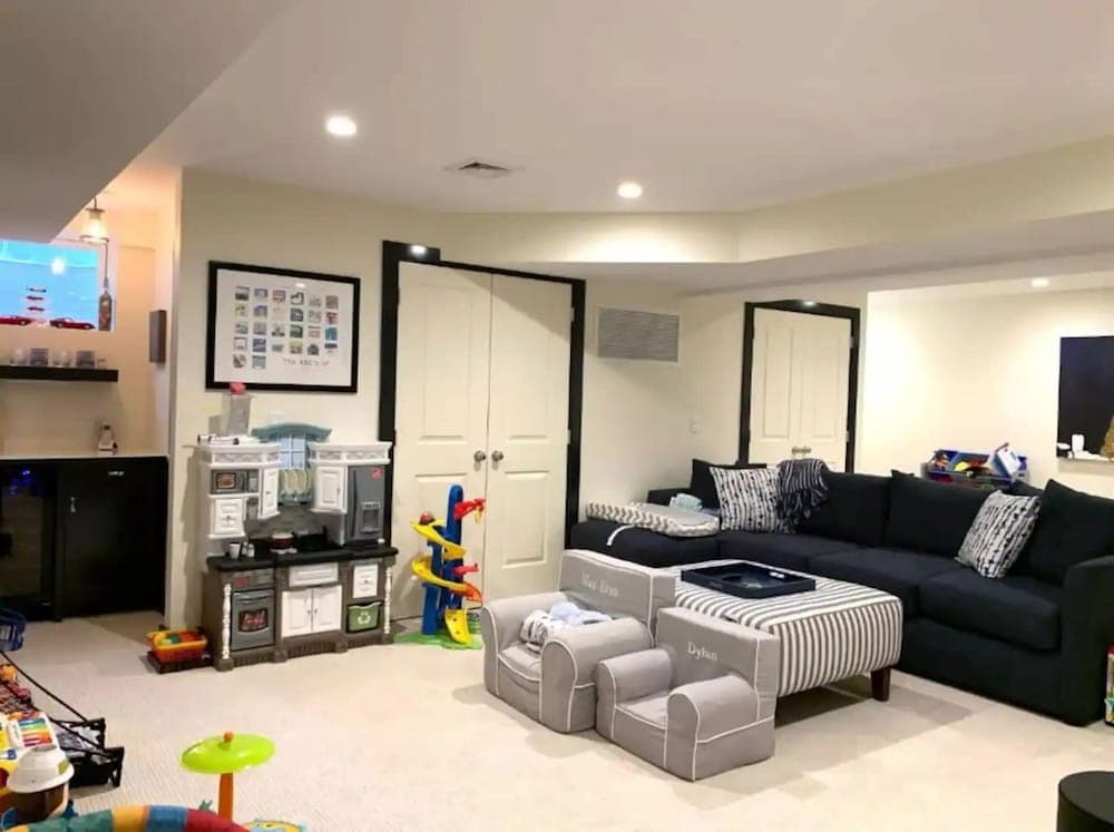 Harbor Home - Image 17